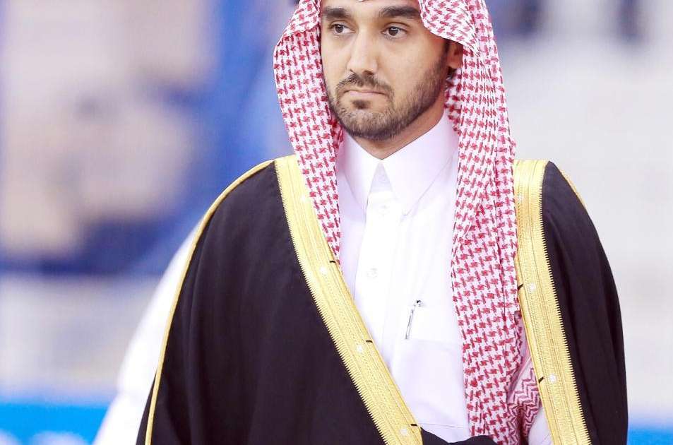 رئيس هيئة الرياضة السعودية يتحدث عن أخطاء اتحاد الكرة ويشكر تركي آل الشيخ