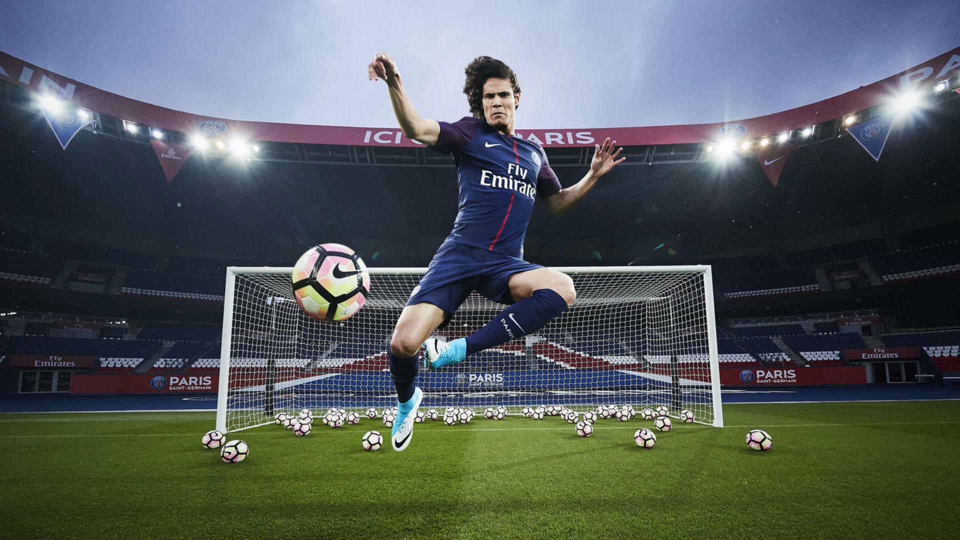 PSG home kit 1718