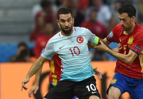 Arda Turan hits back at Turkey critics