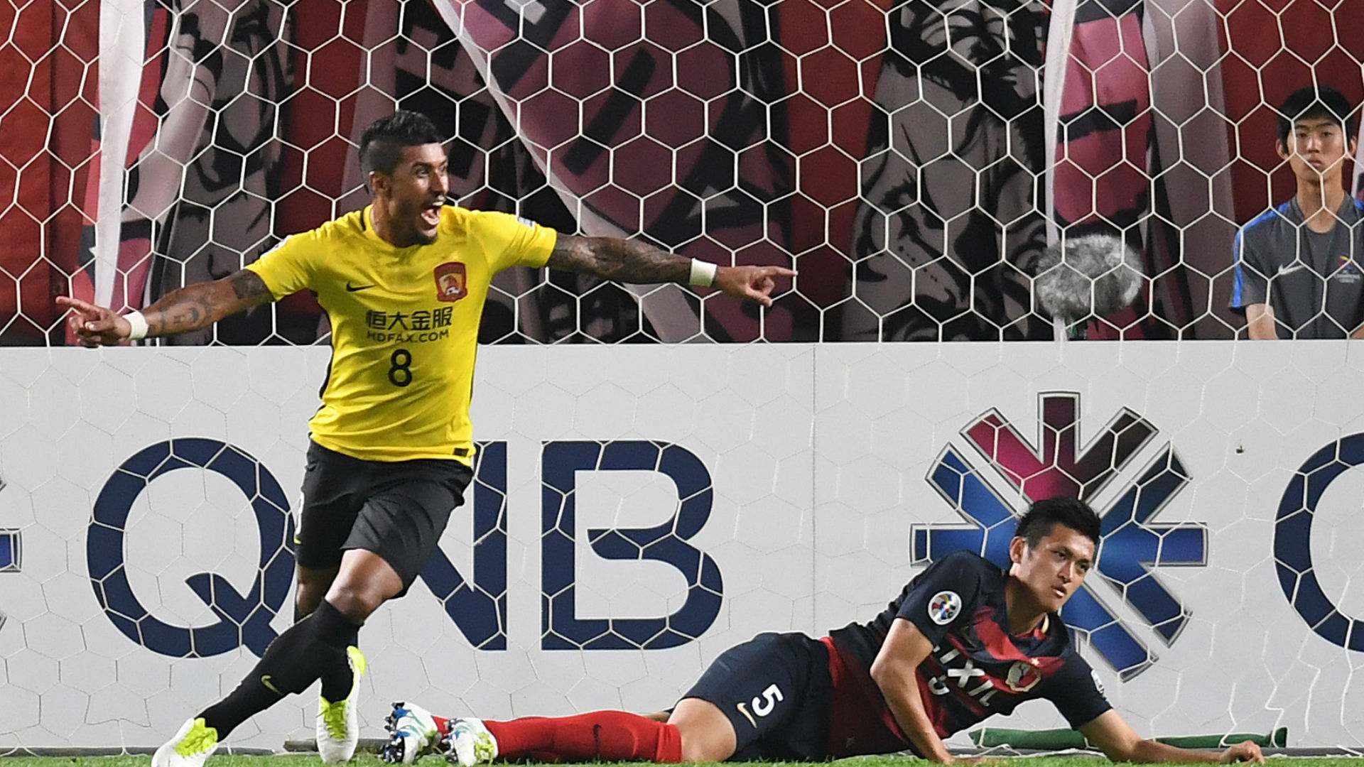 Paulinho en la mira: Barcelona ya conversa con Guangzhou Evergrande