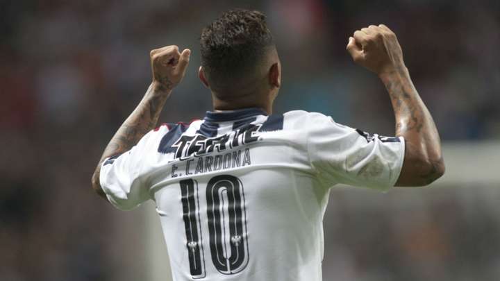 Edwin Cardona no fue al vestidor en el descanso