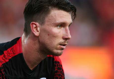 Wanderers sign two goalkeepers