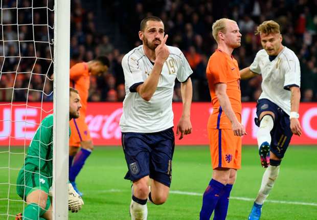 Laporan Pertandingan: Belanda 1-2 Italia