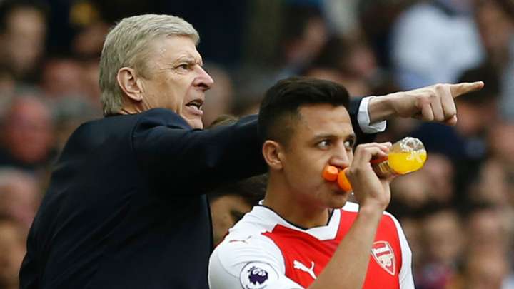 Wenger aseguró que Alexis no se mueve de Arsenal