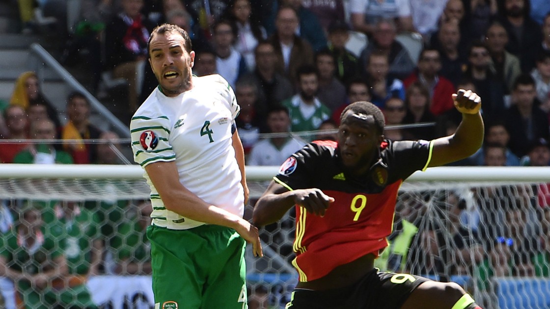 http://images.performgroup.com/di/library/GOAL/87/52/john-oshea-republic-of-ireland-romelu-lukaku-belgium-18062016_sfavqndvuv361gm66n1fluvdx.jpg?t=1676804765&quality=90&h=630