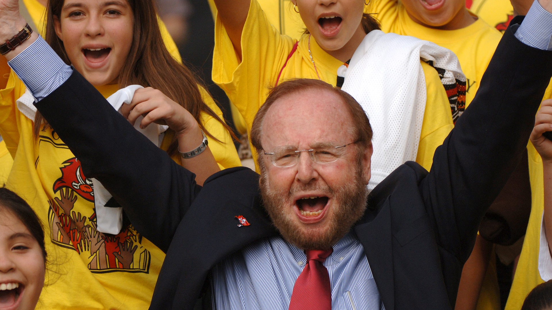 Who owns Manchester United & who are the Glazer family?