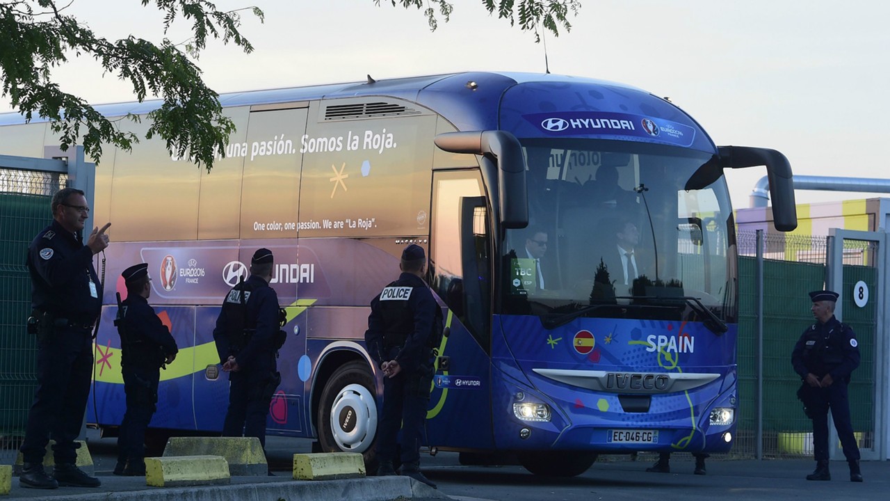 Spain EURO 2016 Arrival