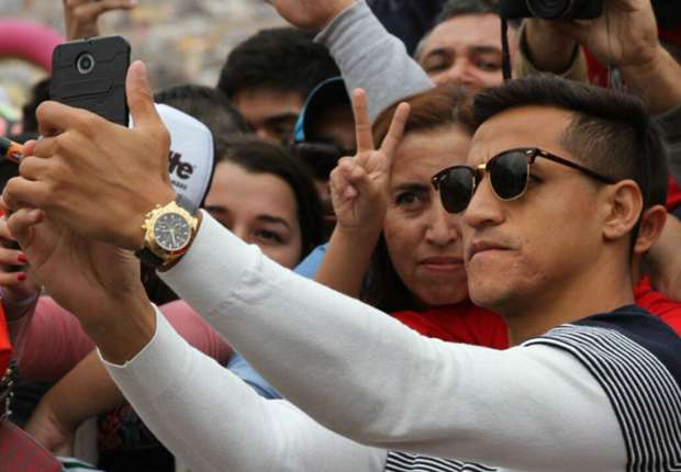 Alexis Sánchez fue galardonado en Tocopilla - Goal.com