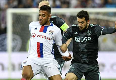 Younes met Duitsland naar Rusland