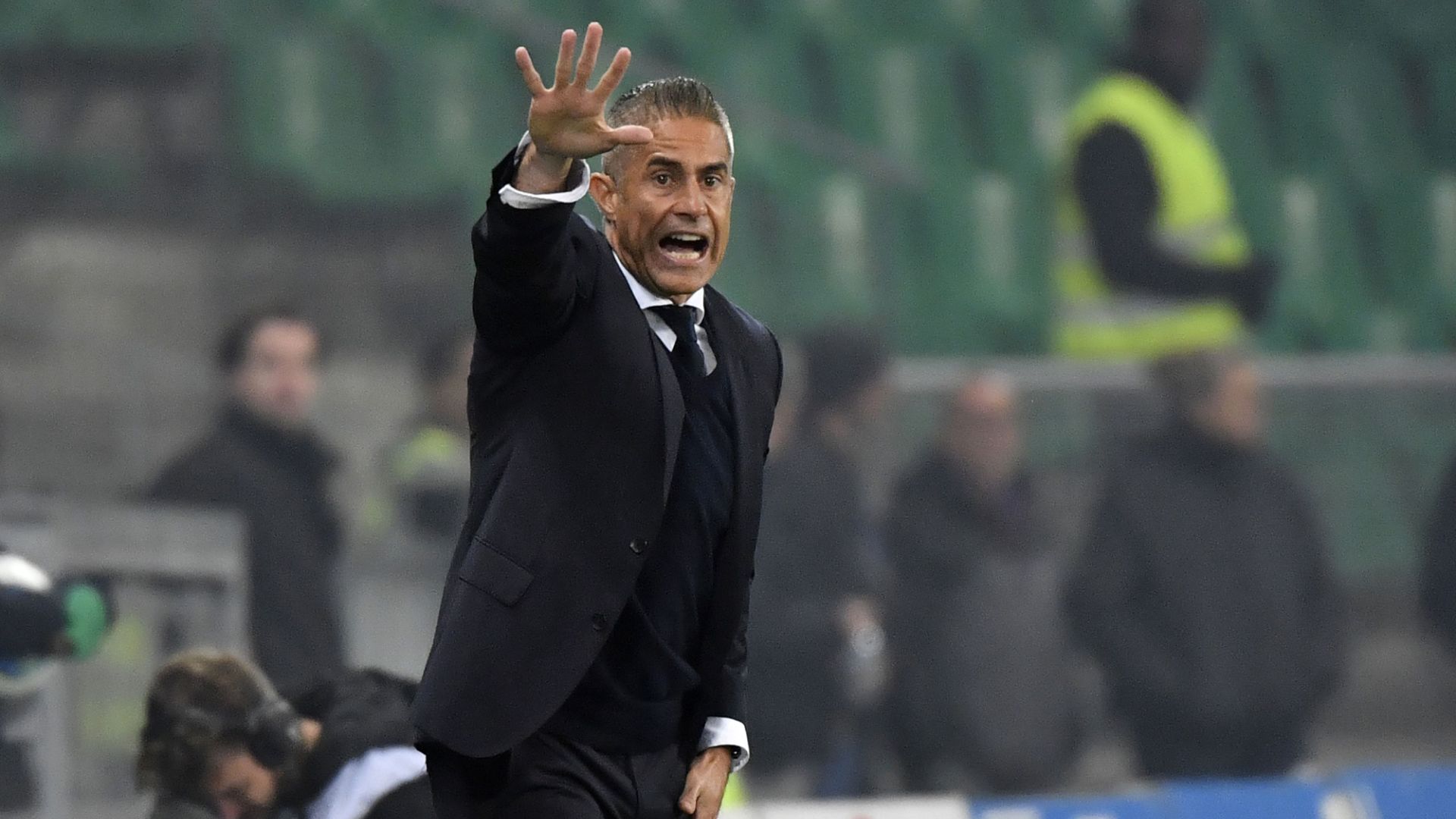 VIDEO - Le staff du Brésil "surpris" par le licenciement de Sylvinho