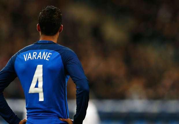 Varane alami cedera paha.