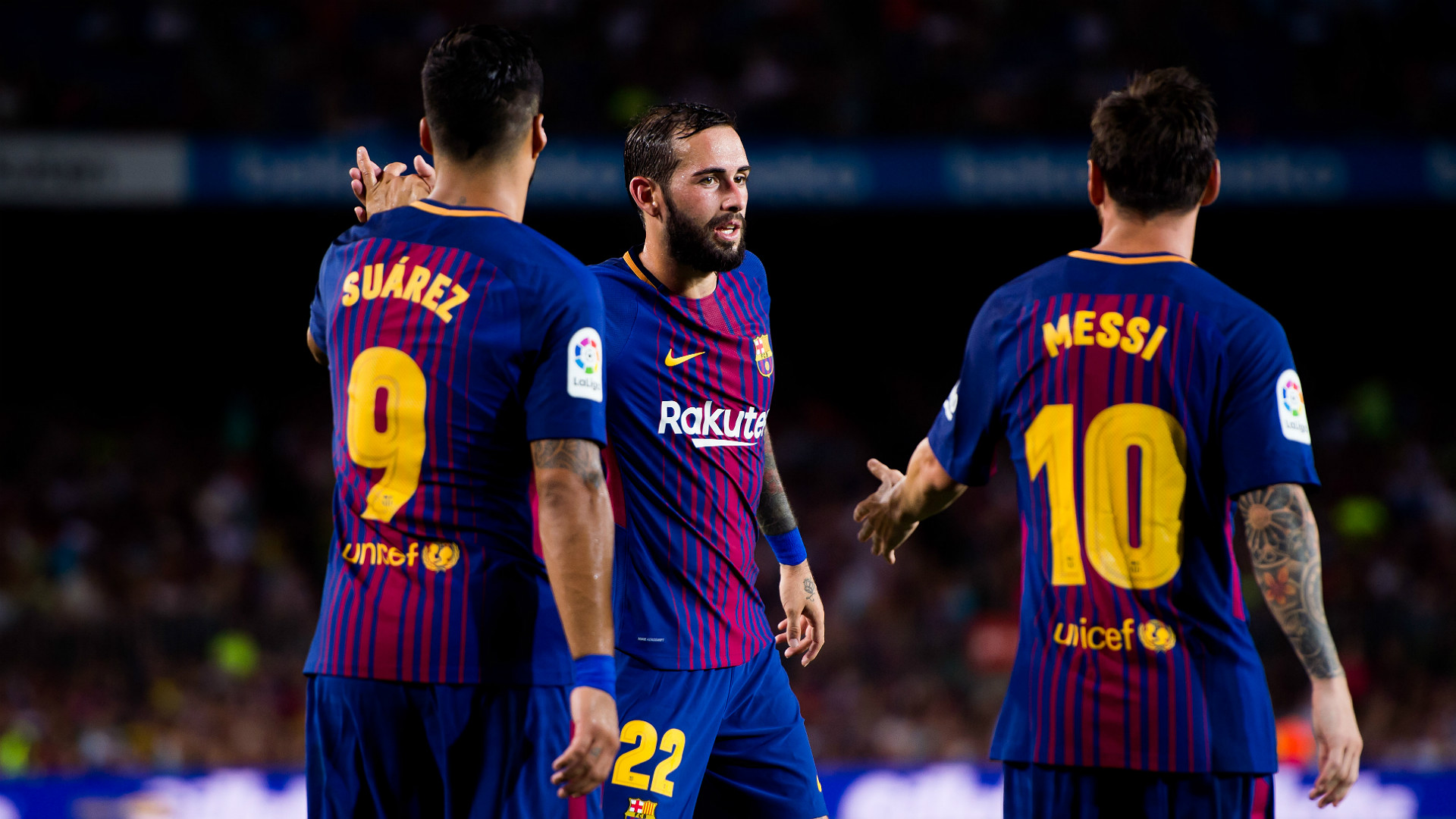 Aleix la gana la partida a Semedo Messi-suarez-aleix-vidal-barcelona_1h06eh82msou41f263mjmoe01w