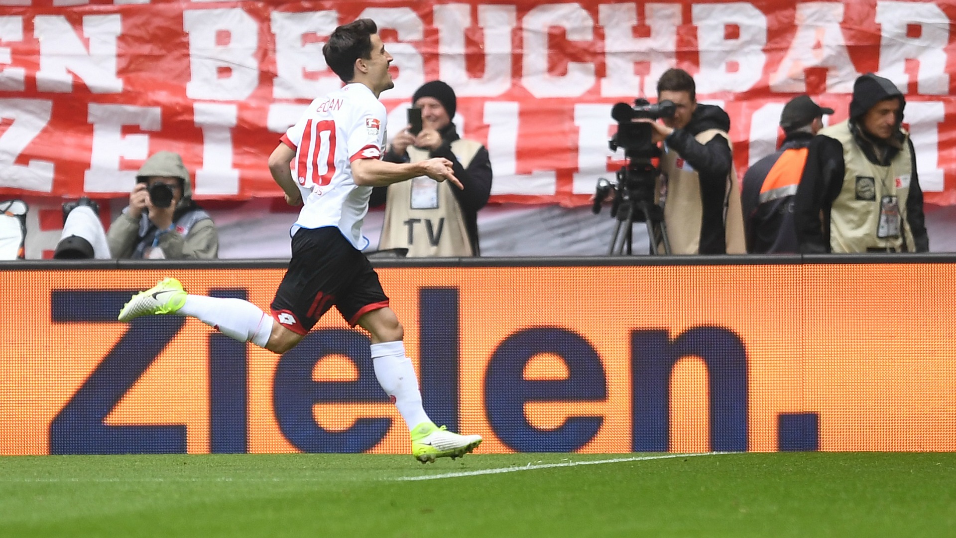 Bayern title charge slowed by another Bundesliga draw