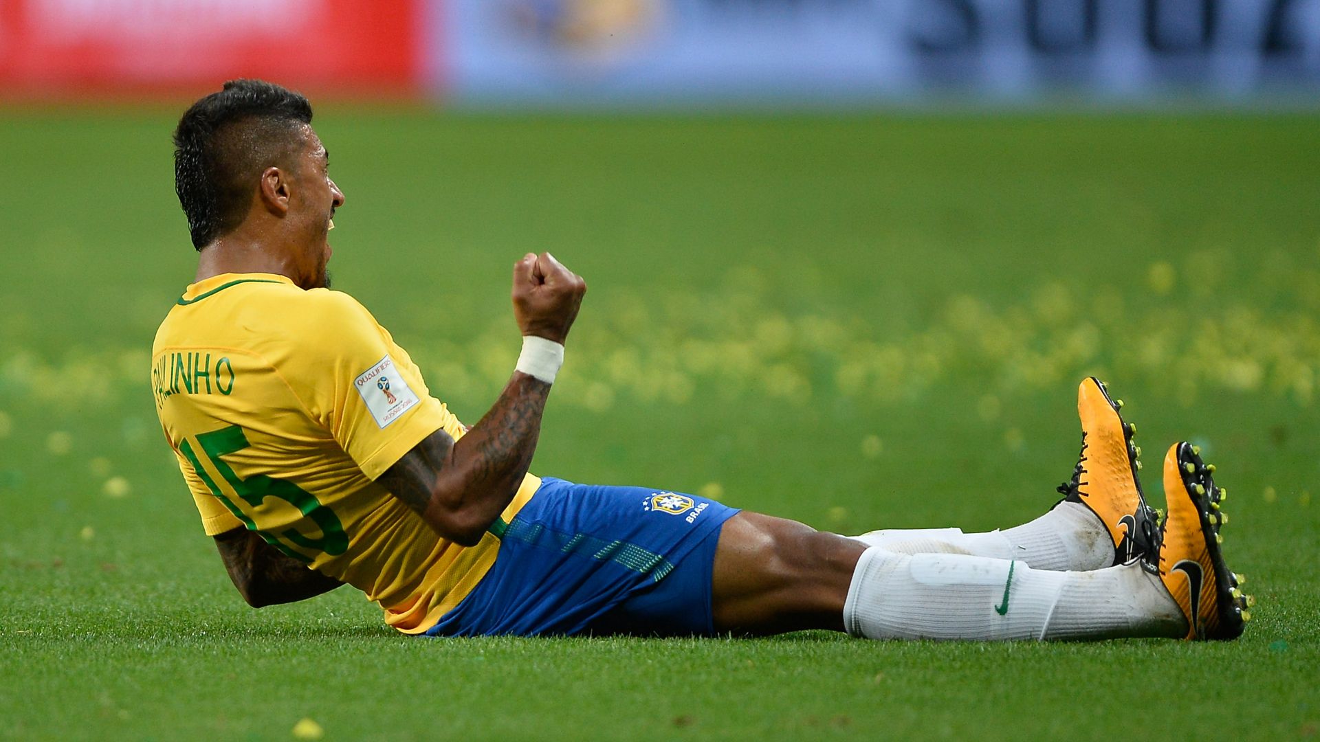 Paulinho Brazil Ecuador Eliminatorias 2018 31082017