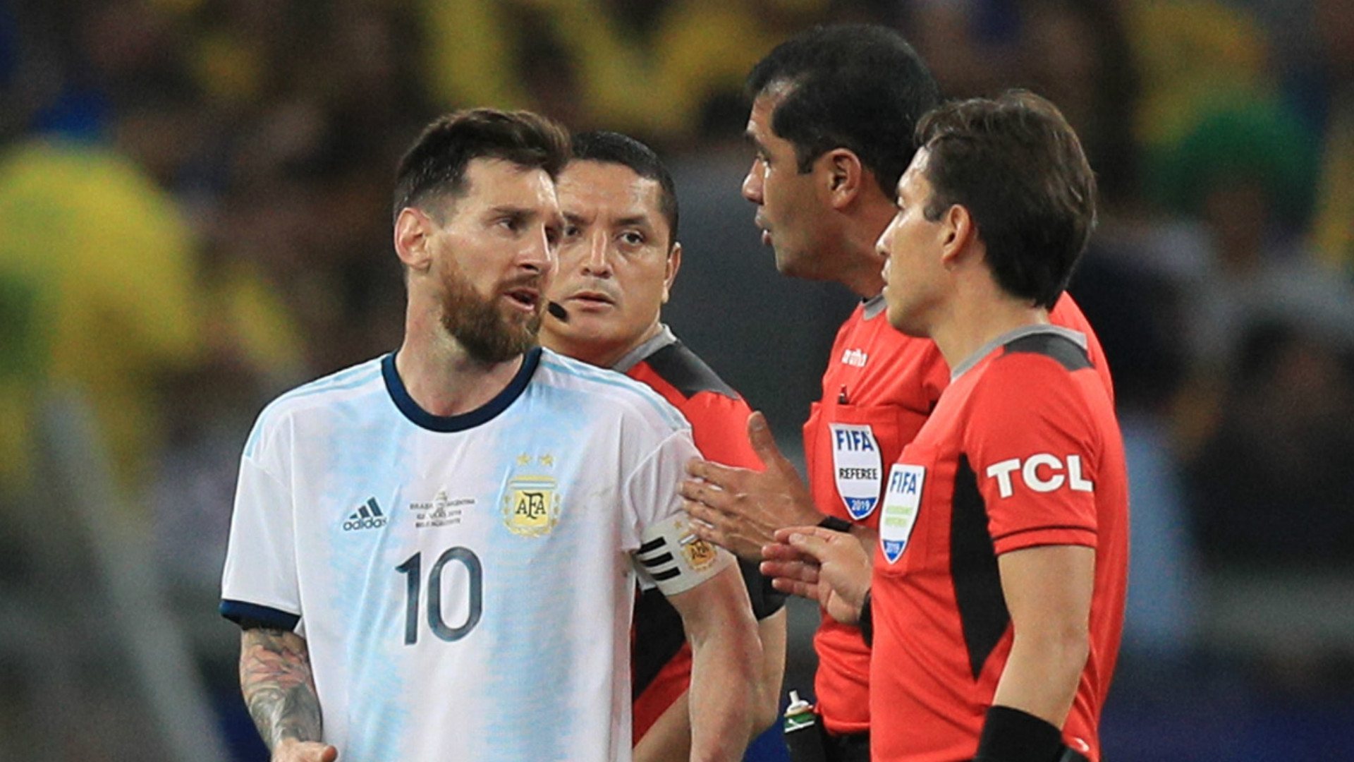 Copa America : L'arbitre de Brésil-Argentine se défend suite aux accusations de Lionel Messi