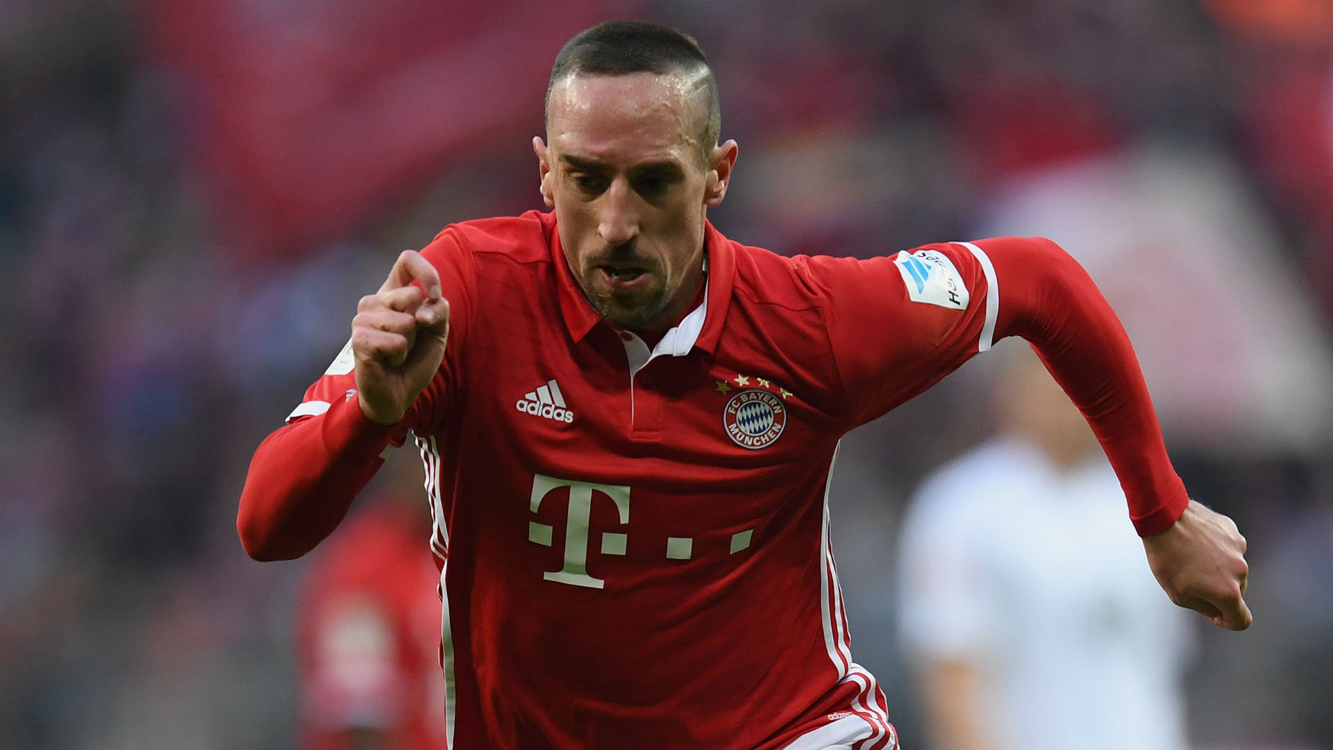 ancelotti is a great kisser bayern star ribery wel es belated birthday t from boss