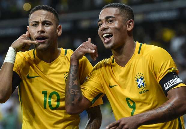 Neymar da ánimos a Gabriel Jesús - Goal.com