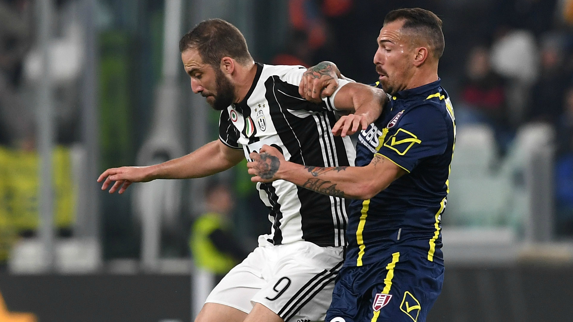 Higuain Cacciatore Juventus Chievo Serie A