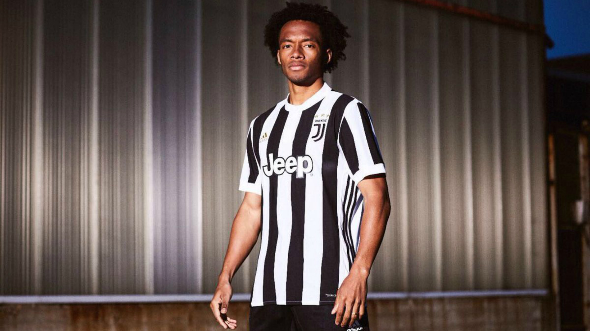 Juventus, problemi per Cuadrado: il colombiano salta il Genoa?