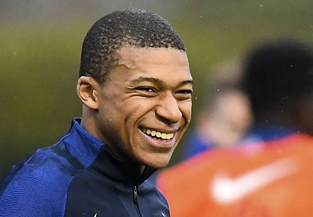 Equipe de France - Kylian Mbappé : "J'ai rêvé de Zidane comme joueur, pas comme entraîneur"