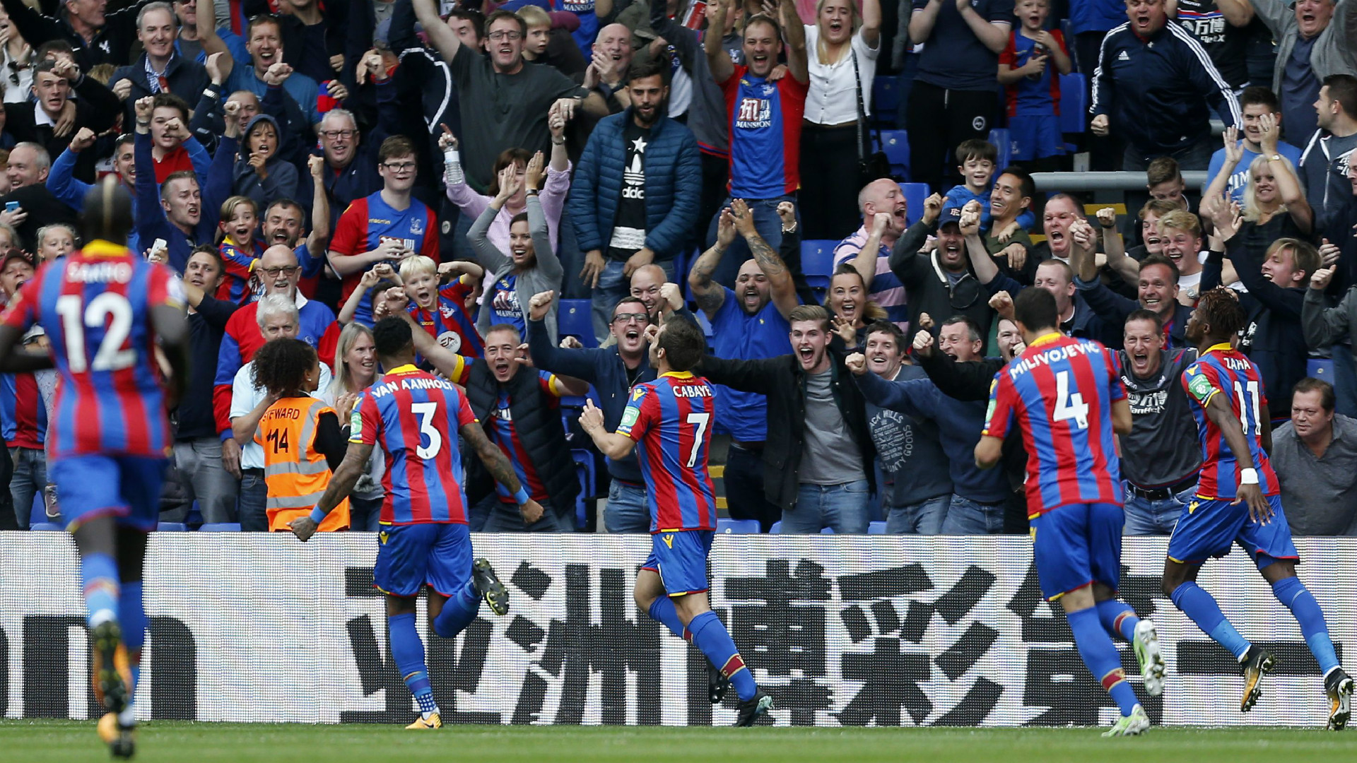 Finally Crystal Palace Score First Premier League Goal In Eighth M finally-crystal-palace-score-first-premier-league-goal-in-eighth-m