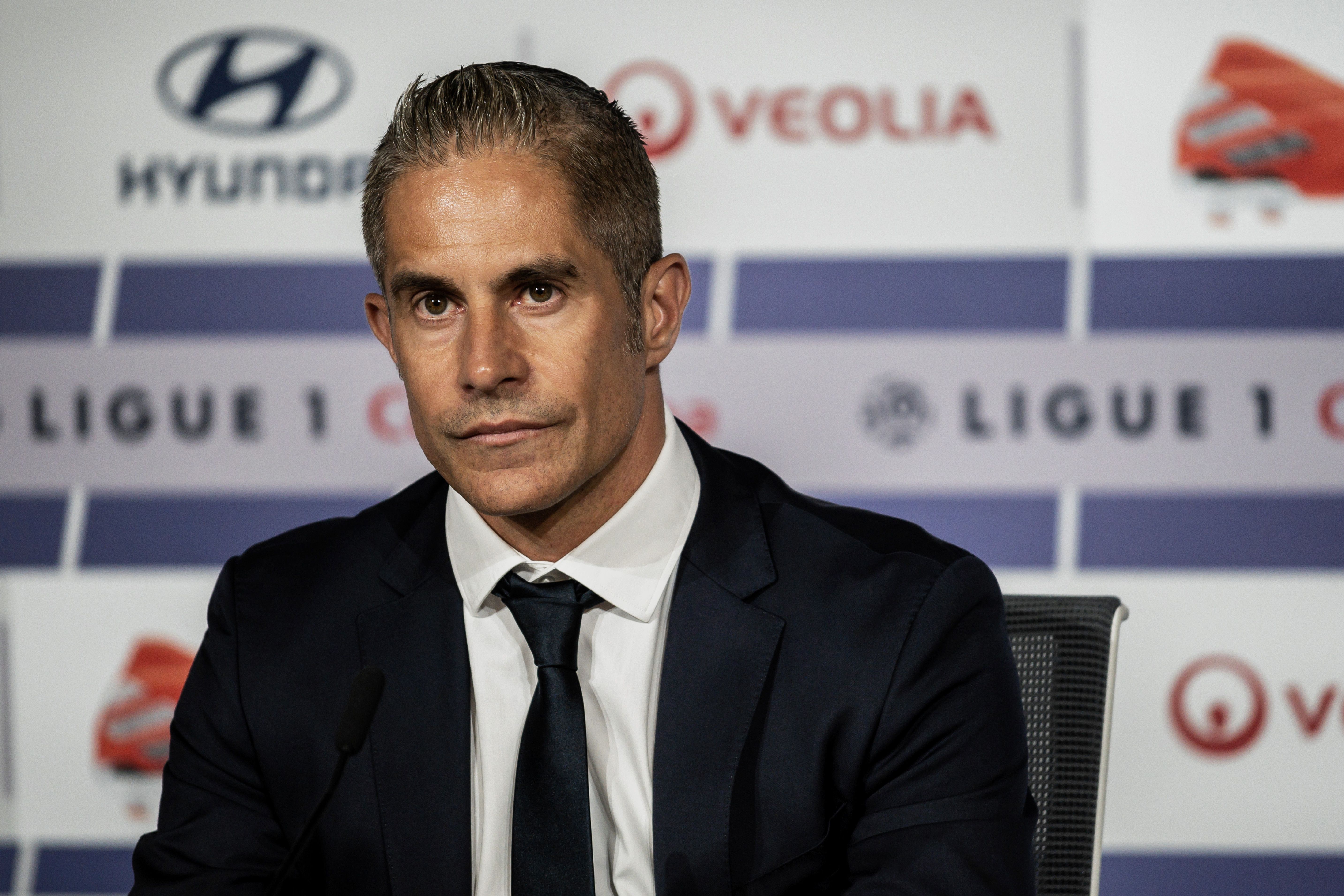 L'OL dément les rumeurs sur le salaire de Sylvinho