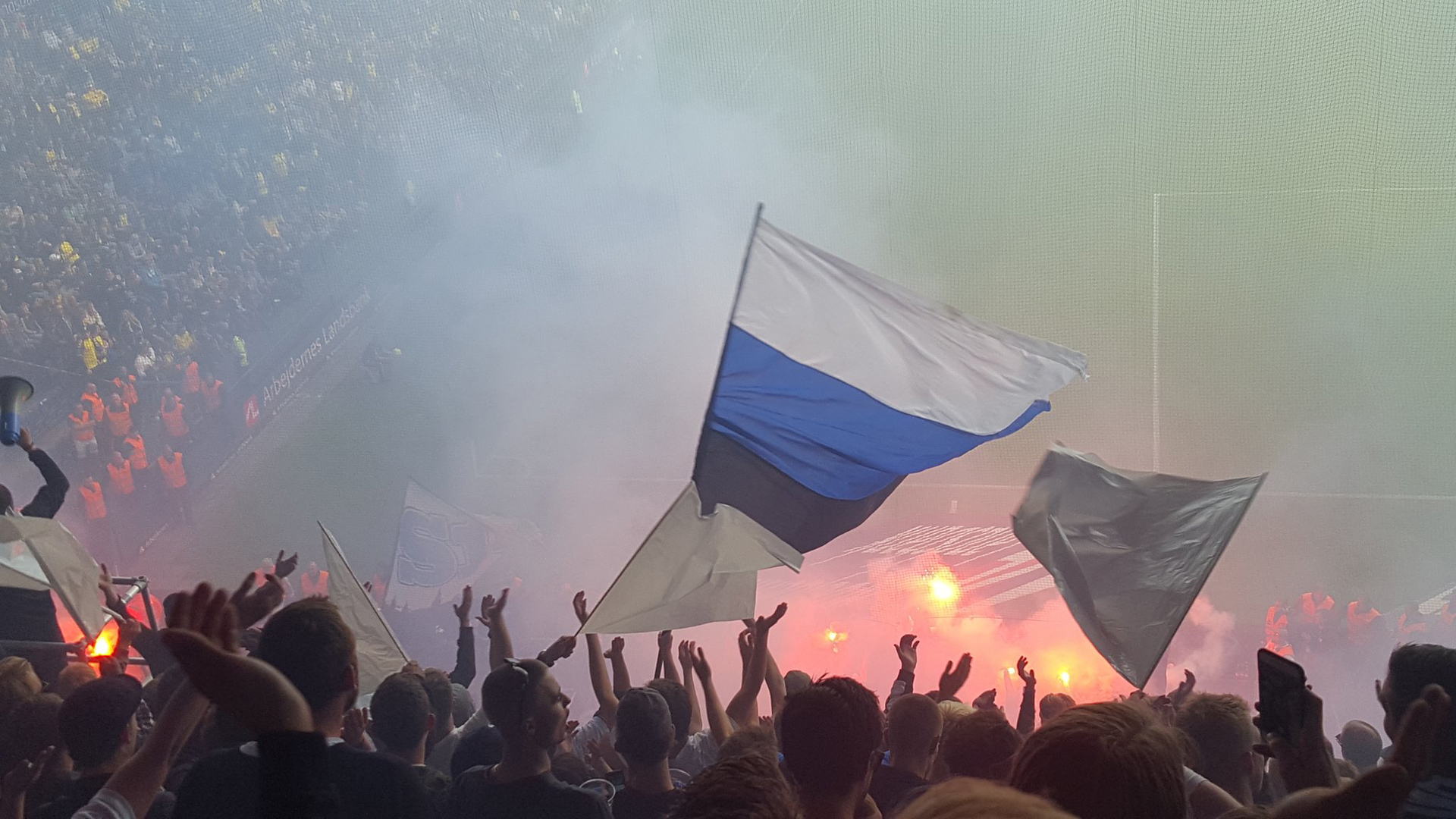 http://images.performgroup.com/di/library/GOAL/e8/84/kopenhagen-brondby-derby-08062017_1ul2ush8fylw41lfie64gc23qq.jpg