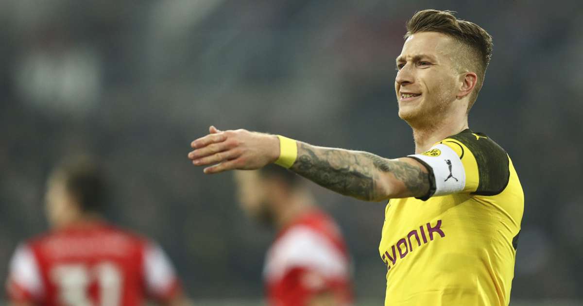 Bvb Michael Zorc Glaubt An Karrierende Von Marco Reus In Dortmund