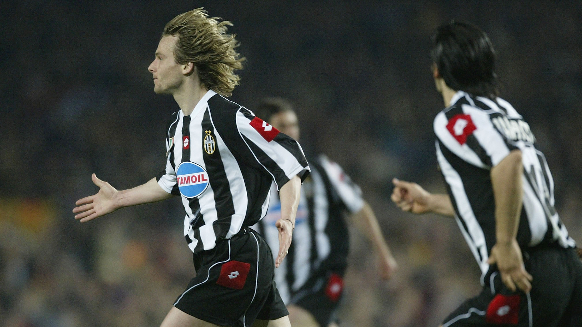 Barca win a decisive step towards road to final: Allegri