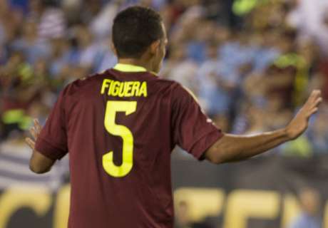 WATCH: Figuera's long-distance rocket
