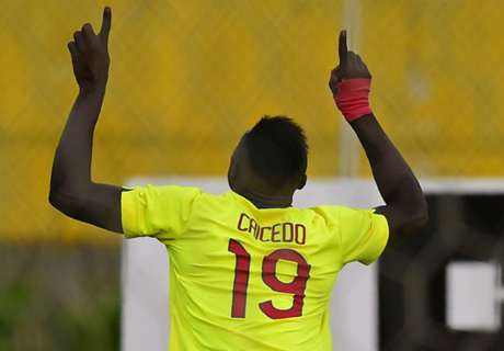 WATCH: Midfielder's incredible solo goal