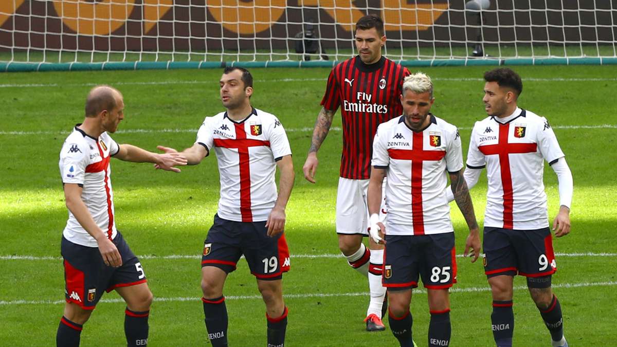 Milan-Genoa surreale: i rossoblu festeggiano sotto una curva ‘immaginaria’