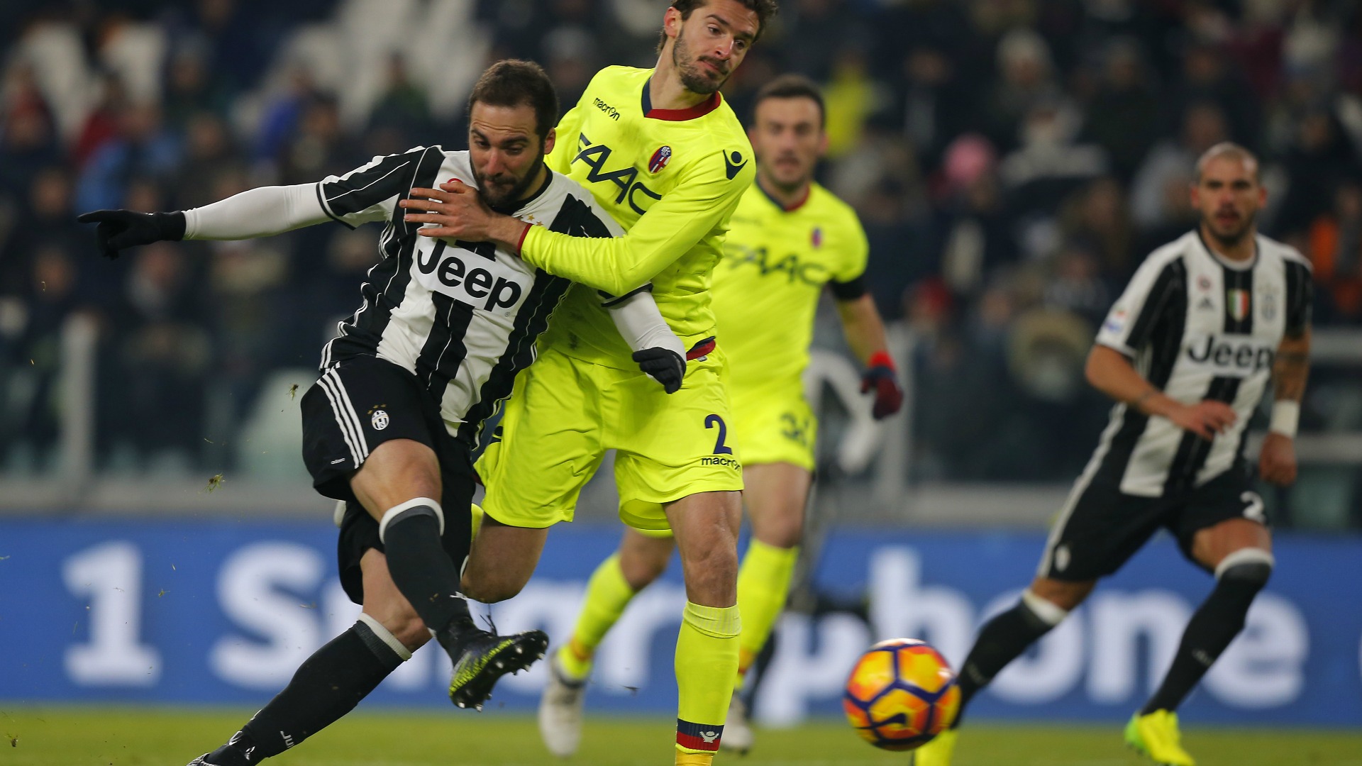 gonzalo-higuain-juventus-bologna_5dekxo4