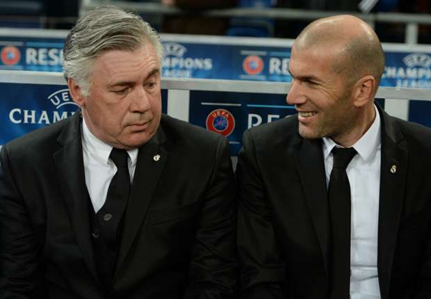 Zinedine Zidane (r.) übernahm das Traineramt bei Real Madrid Anfang Januar