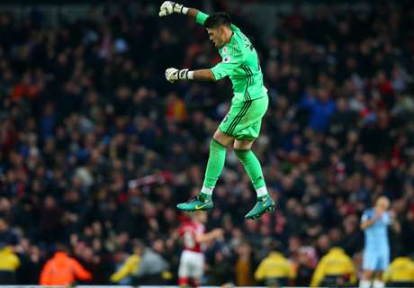 Valdes back to his Barcelona best