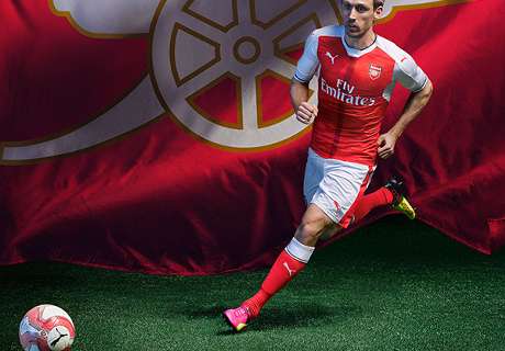 'We wrote Arsenal into our wedding!'
