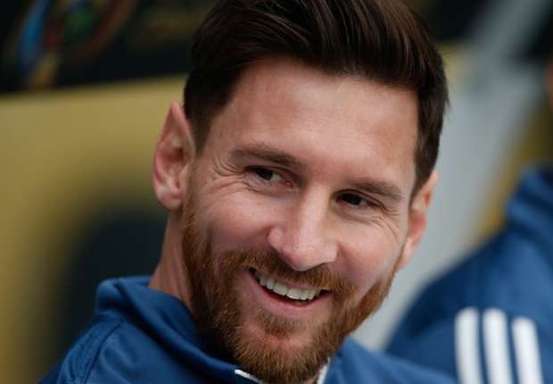 Lionel Messi pasa sus vacaciones en Ibiza con el DJ Nicky Romero - Goal.com