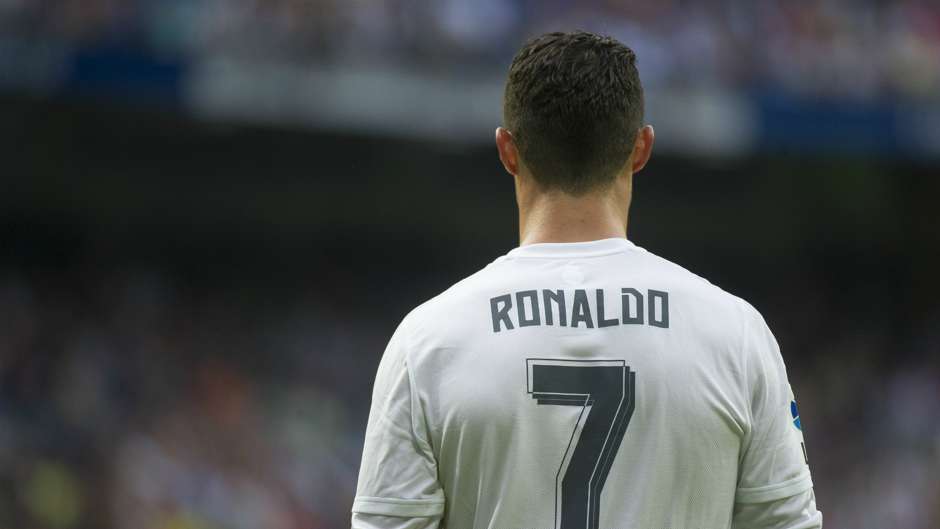 Who had the most assists in 2015?