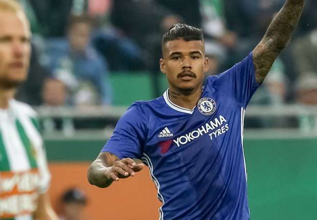 Chelsea's inability to sign a defender delays loan moves for Miazga & Kenedy