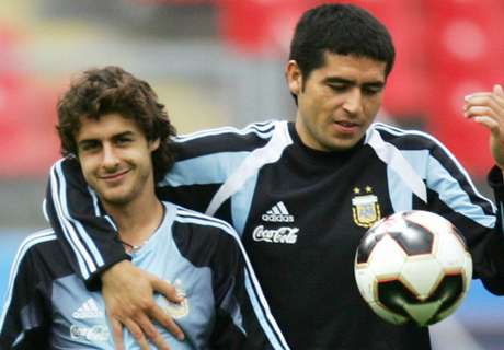 Riquelme enterre la hache de guerre avec Maradona