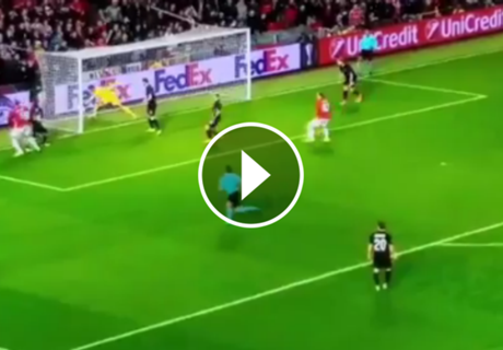 ► El extraño gol de Zlatan