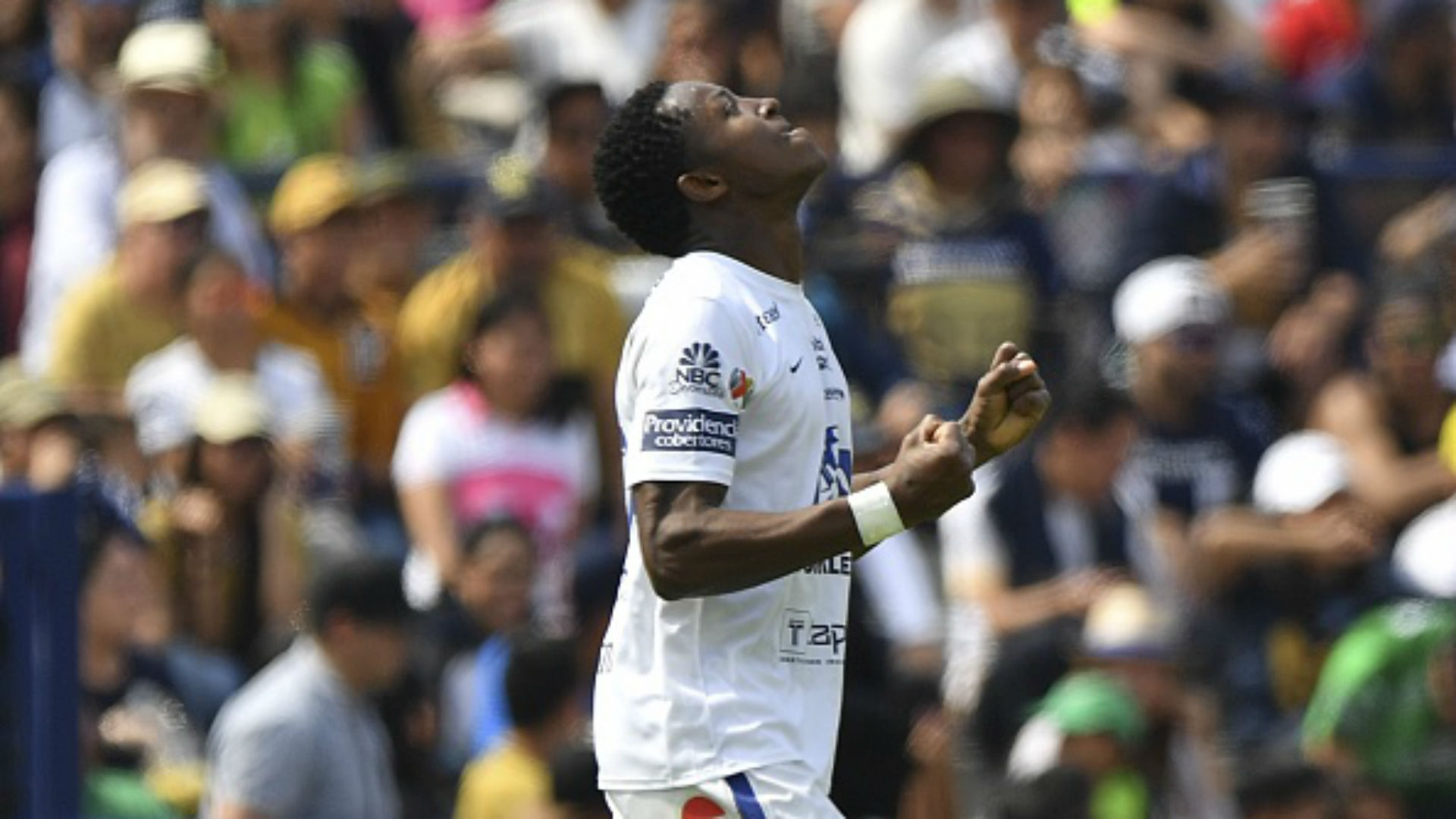 Cruz Azul pone transferibles a paraguayo Benítez y ecuatoriano Rojas Cruz Azul pone transferibles a paraguayo Benítez y ecuatoriano Rojas