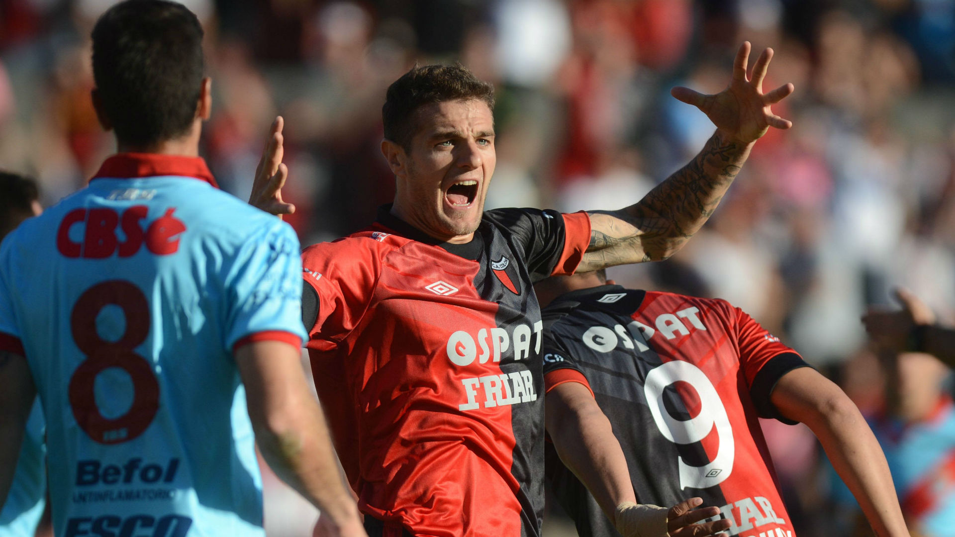 Colón superó a Arsenal y se acercó al objetivo de salvarse del descenso