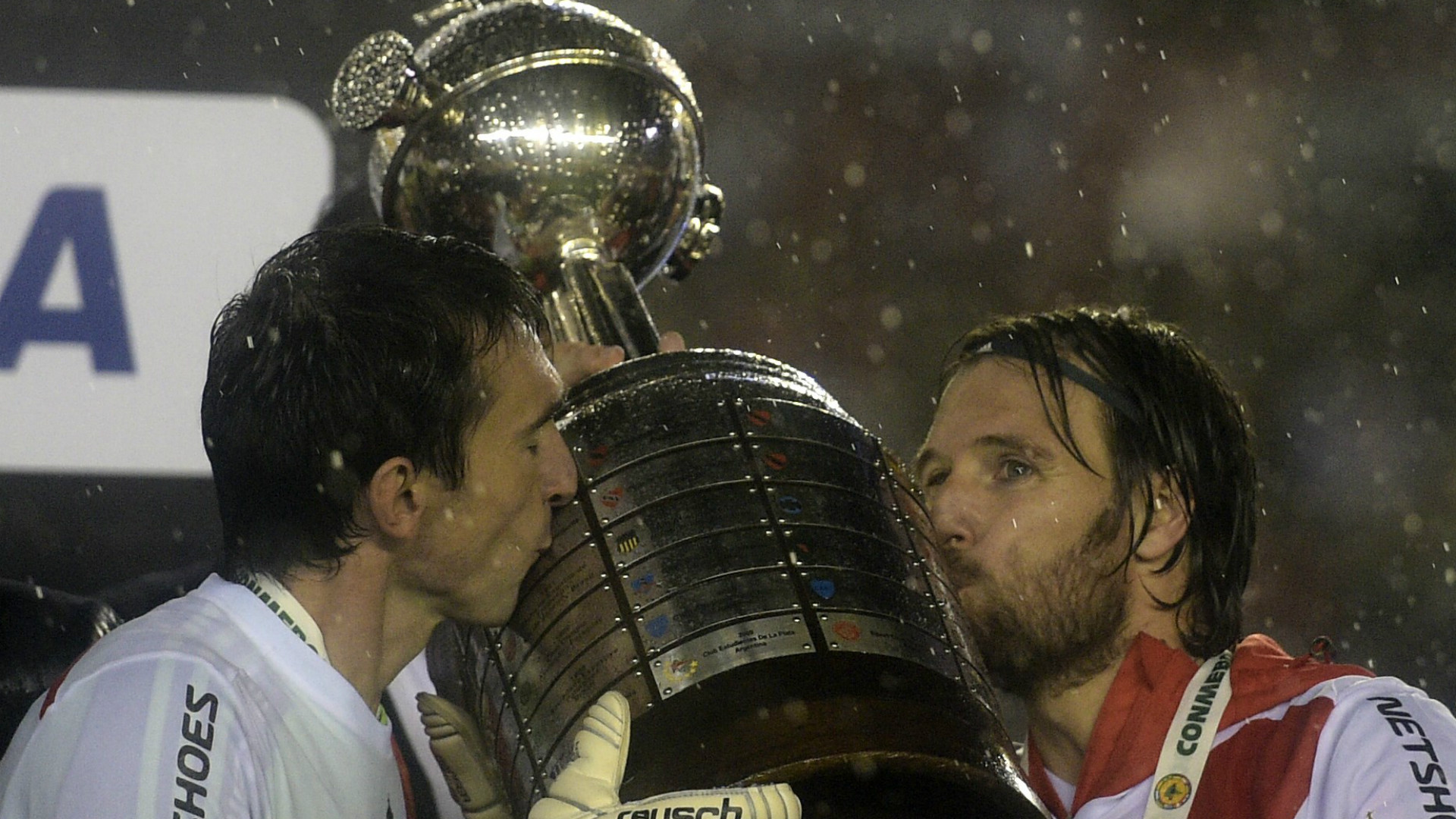 Marcelo Barovero Fernando Cavenaghi River Plate Tigres Copa Libertadores Final 05082015