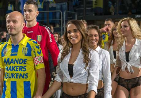 Models instead of mascots?