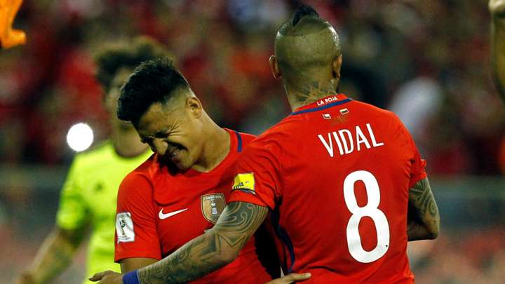 Arturo Vidal reconoció que le cedió penal a Alexis Sánchez