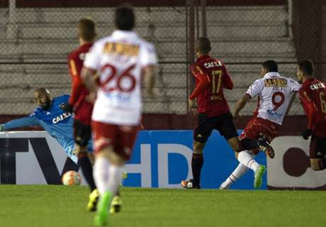 Huracán bailó a Sport Recife