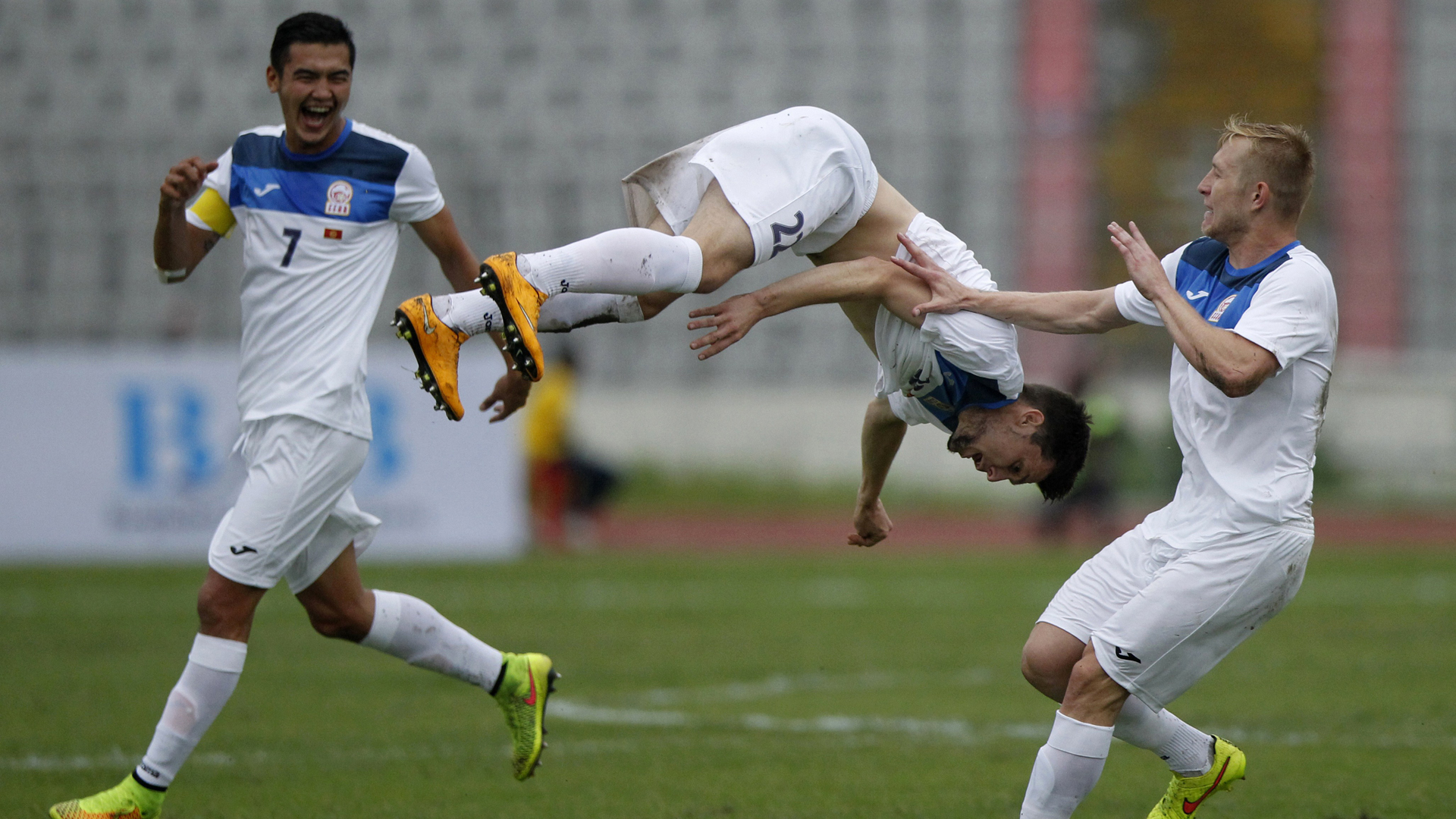 Anton Zemlianukhin Kyrgyzstan AFC World Cup qualifying 110615