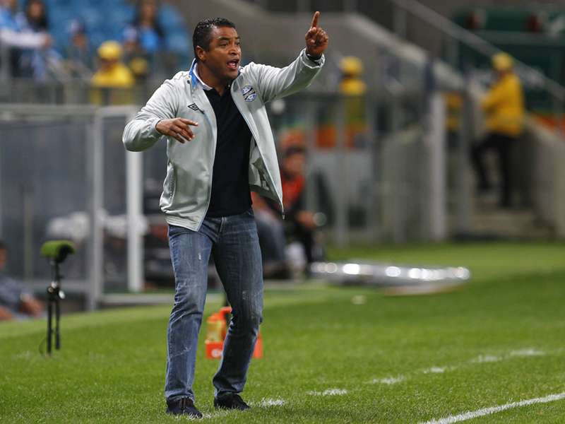 Após vitória sobre o Avaí, Roger quer Grêmio focado na Copa do Brasil
