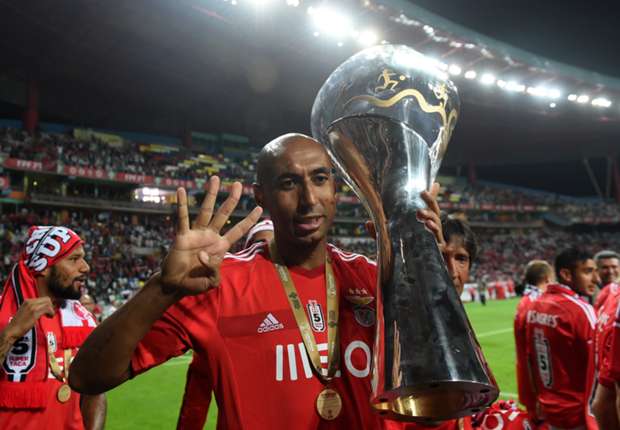 Jornal: Benfica exige R$ 30 milhões para liberar Luisão e Palmeiras recua